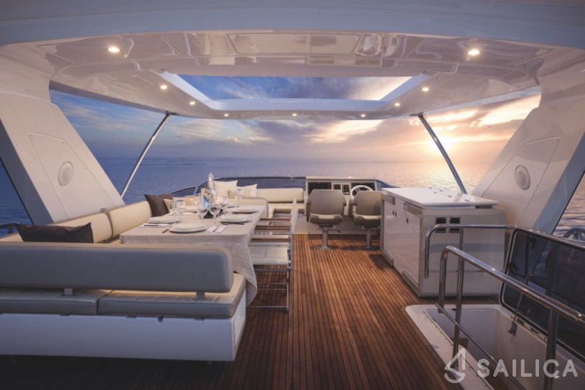 Azimut 72 - Yacht Charter Sailica