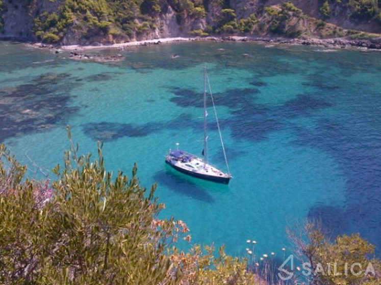 Sun Odyssey 54DS - Yacht Charter Sailica
