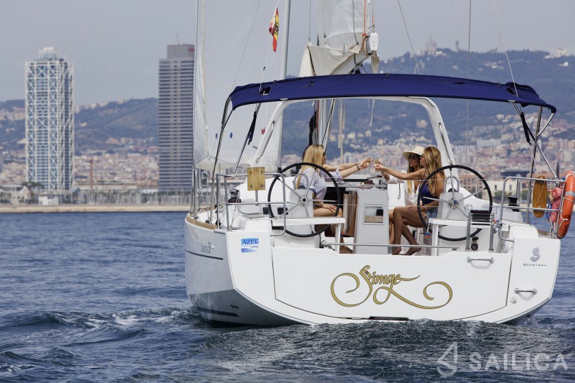 Oceanis 35.1 - Yacht Charter Sailica