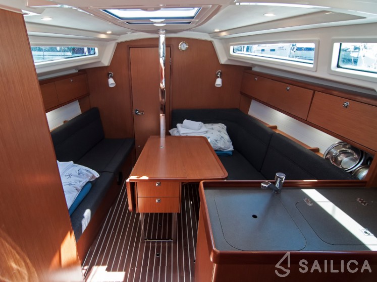 Bavaria 34 Cruiser - Yacht Charter Sailica