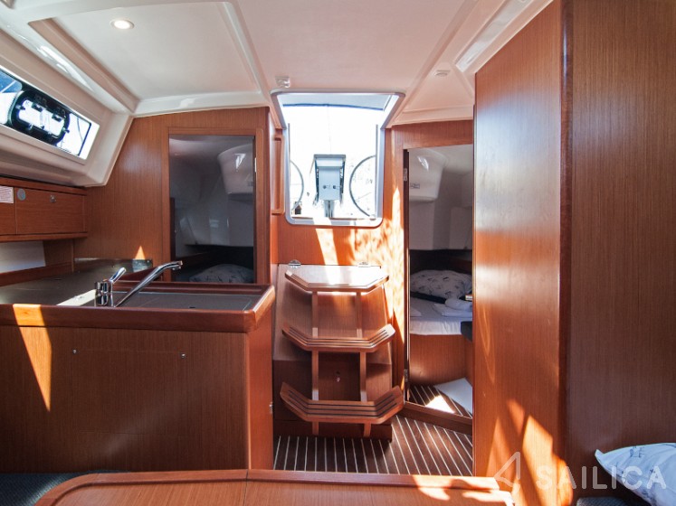 Bavaria 34 Cruiser - Yacht Charter Sailica