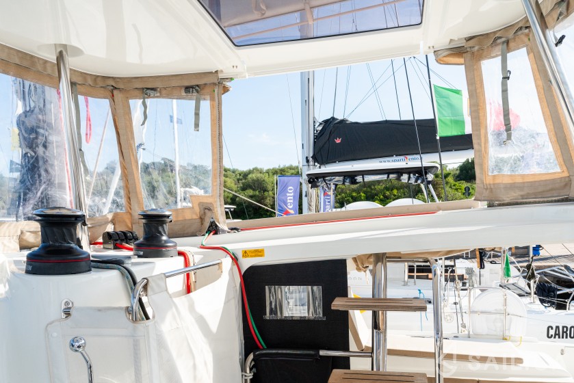 Lagoon 42 - Yacht Charter Sailica