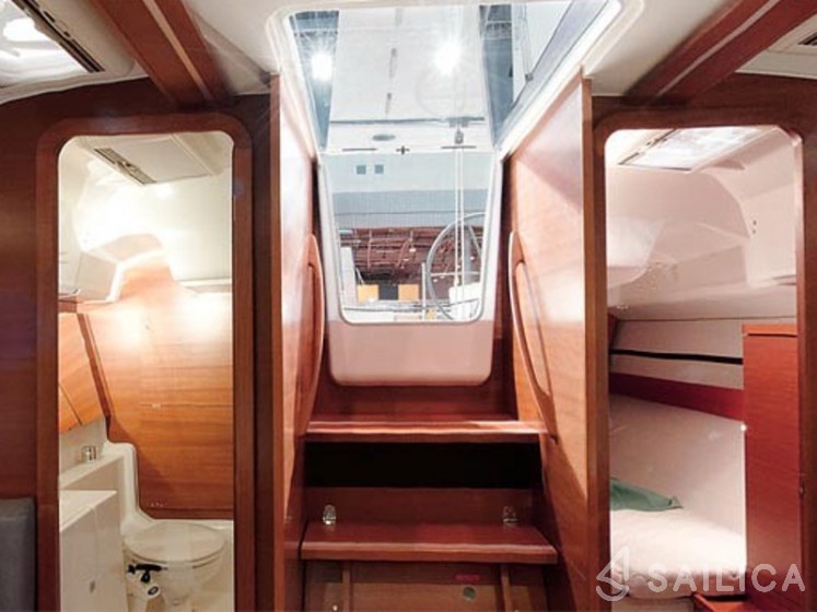 Dufour 360 GL - Yacht Charter Sailica