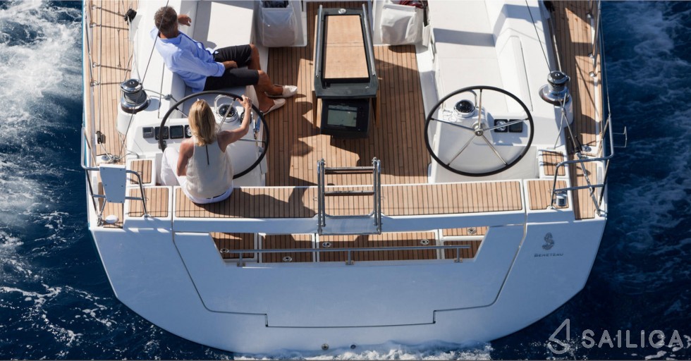 Oceanis 48 - Yacht Charter Sailica