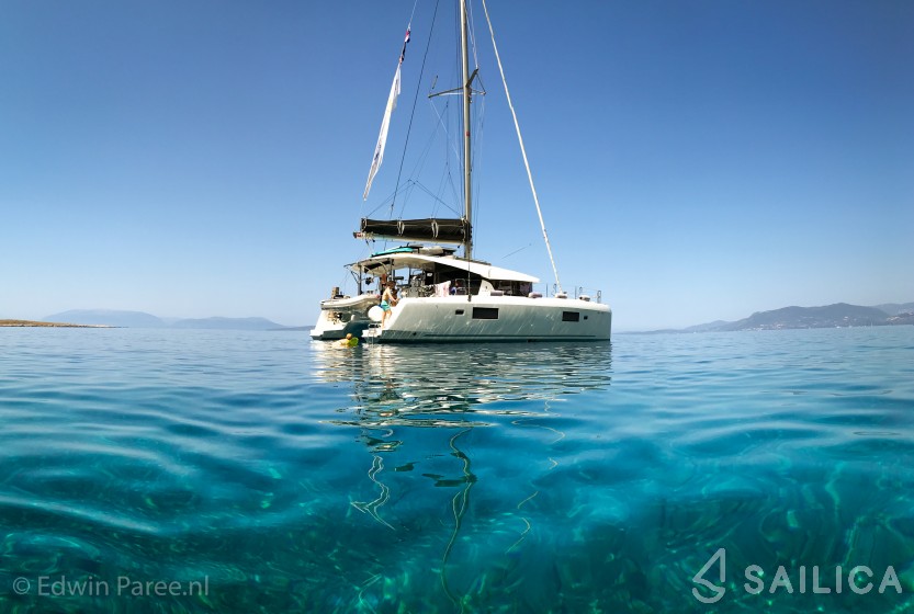 Lagoon 42 - Yacht Charter Sailica