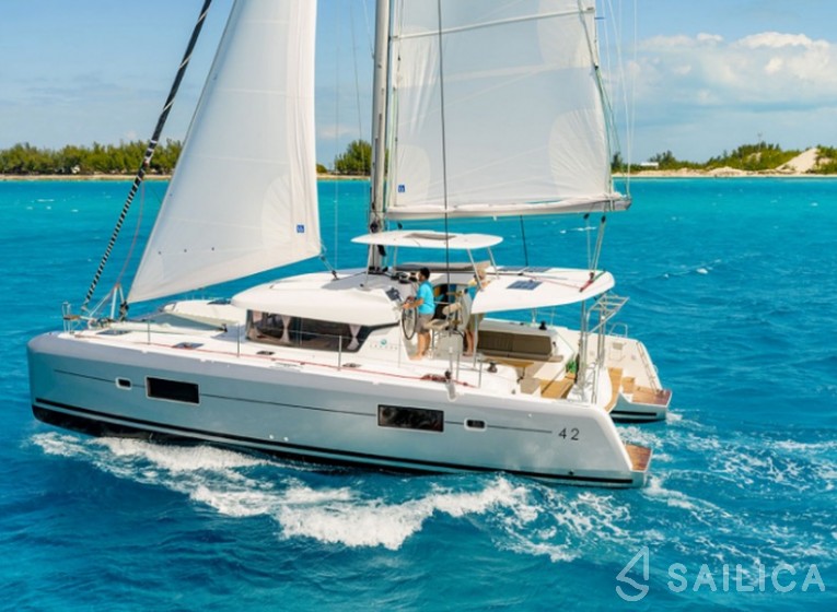 Lagoon 42 - Yacht Charter Sailica