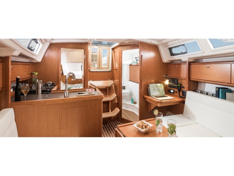 Bavaria 34 Cruiser - Yacht Charter Sailica