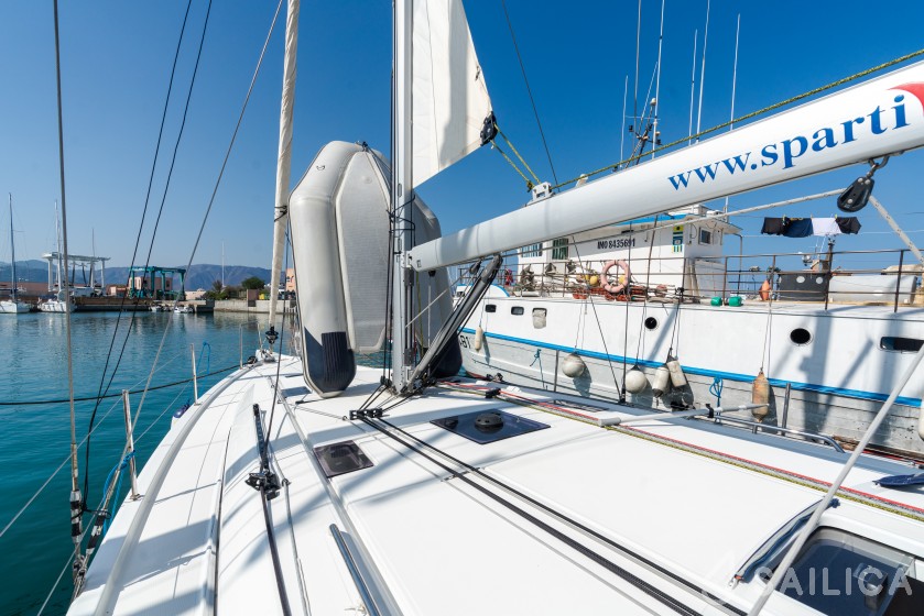 Oceanis 40.1 - Yacht Charter Sailica