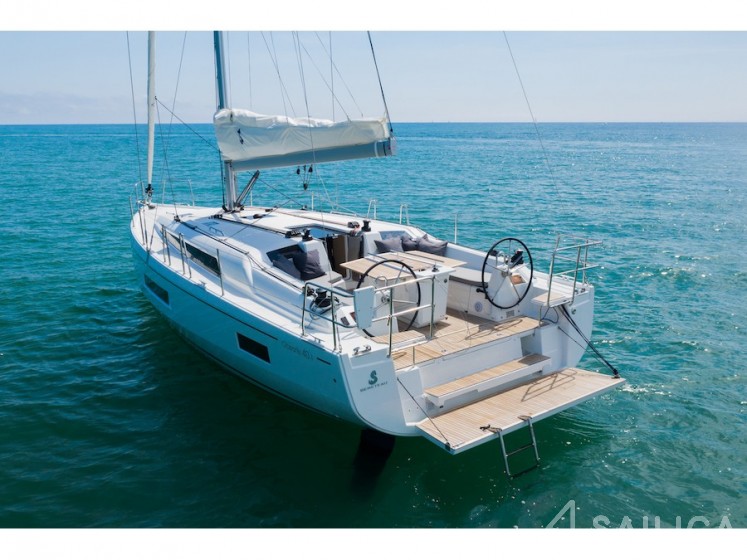Oceanis 40.1 - Yacht Charter Sailica