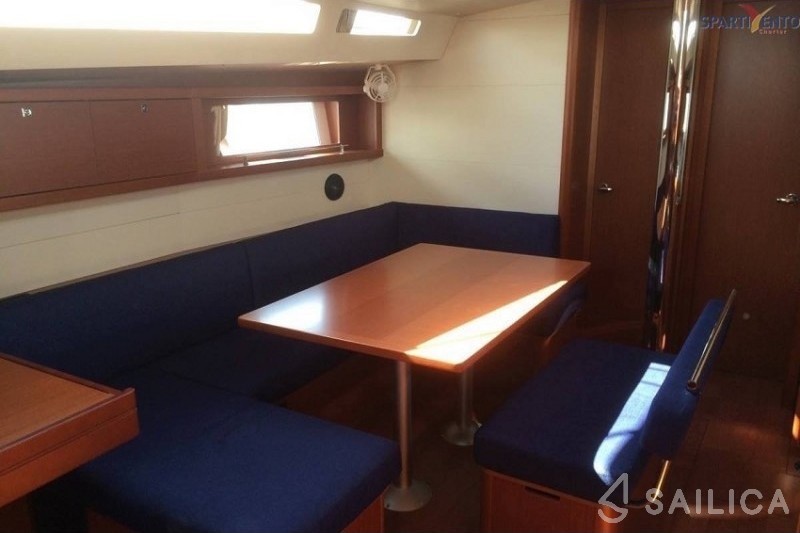 Oceanis 48 - Yacht Charter Sailica