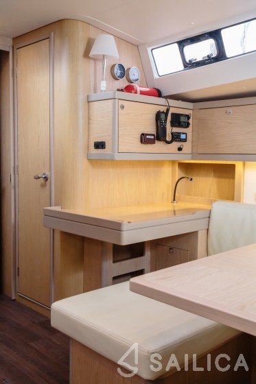 Oceanis 48 - Yacht Charter Sailica