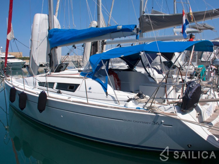 Sun Odyssey 36i - Yacht Charter Sailica