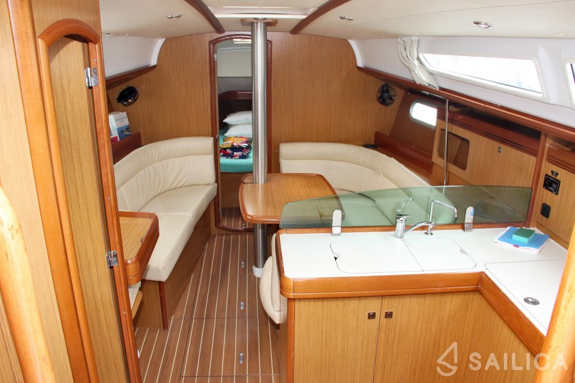 Sun Odyssey 36i - Yacht Charter Sailica