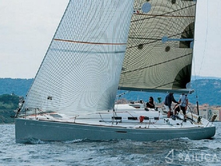 First 40.7 - Yacht Charter Sailica