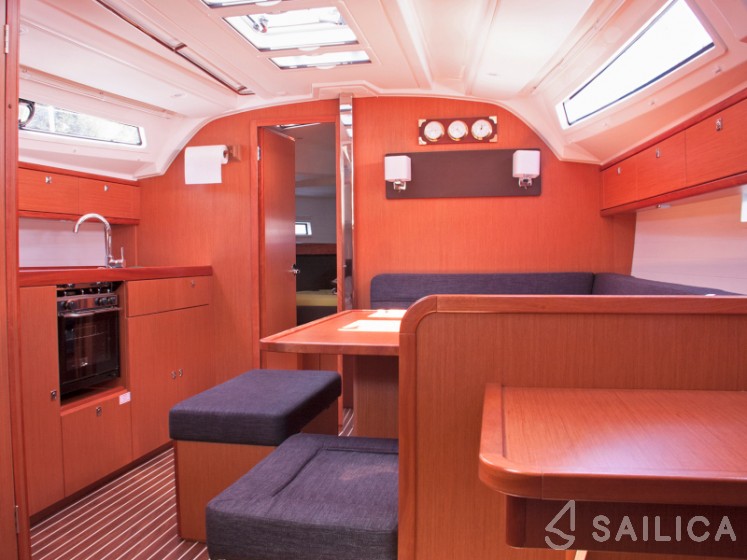 Bavaria 41 Cruiser - Yacht Charter Sailica
