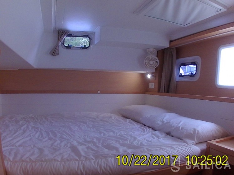 Lagoon 39 - Yacht Charter Sailica