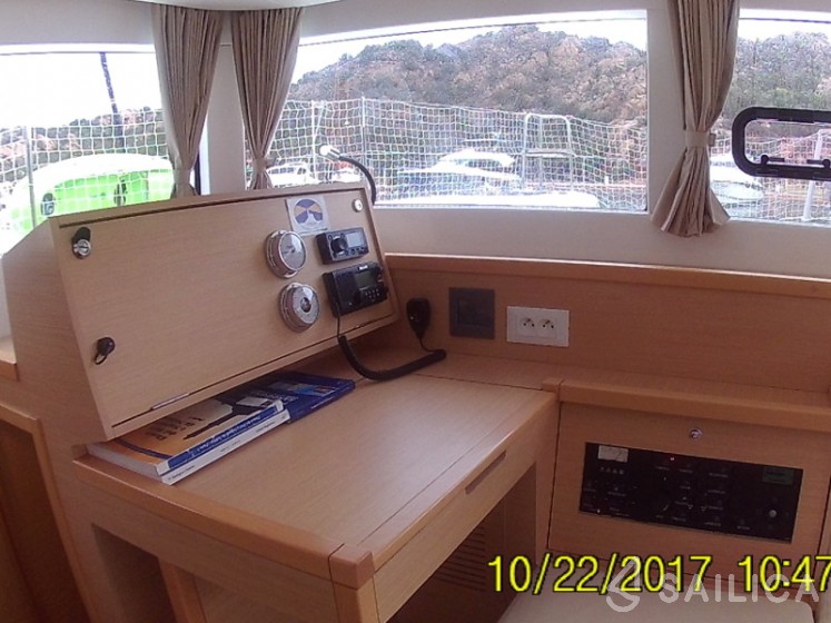 Lagoon 39 - Yacht Charter Sailica
