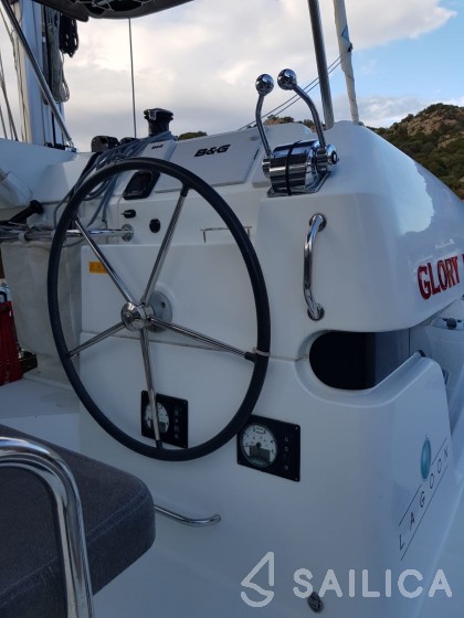 Lagoon 39 - Yacht Charter Sailica