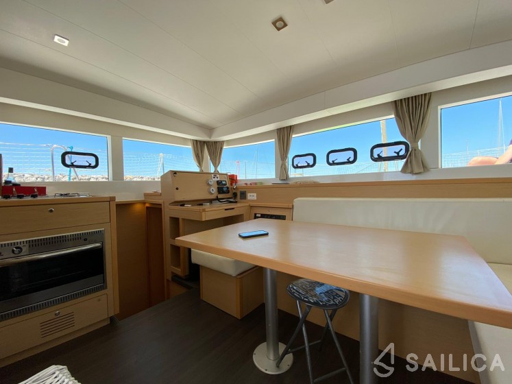 Lagoon 39 - Yacht Charter Sailica