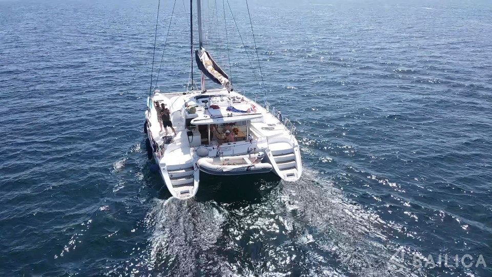 Lagoon 440 - Yacht Charter Sailica
