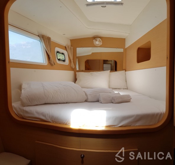 Lagoon 440 - Yacht Charter Sailica