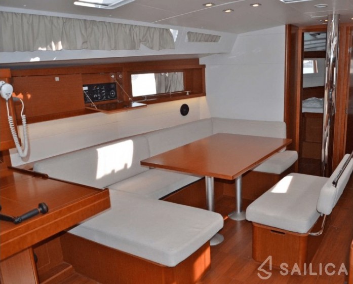 Oceanis 48 - Yacht Charter Sailica