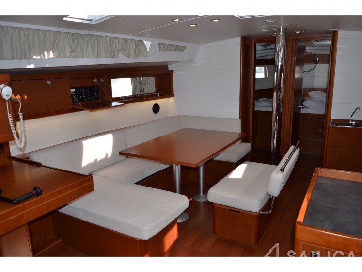 Oceanis 48 - Yacht Charter Sailica