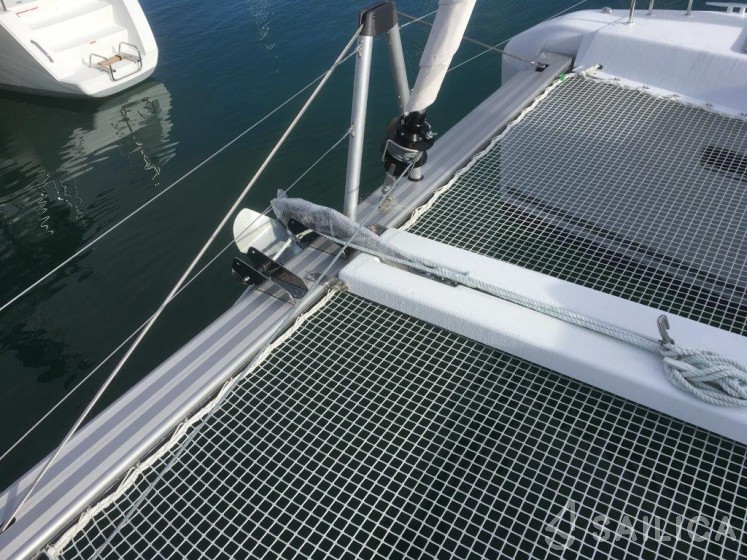 Lagoon 42 - Yacht Charter Sailica