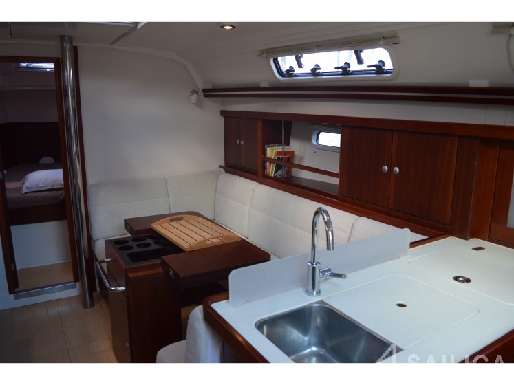 Hanse 375 - Yacht Charter Sailica