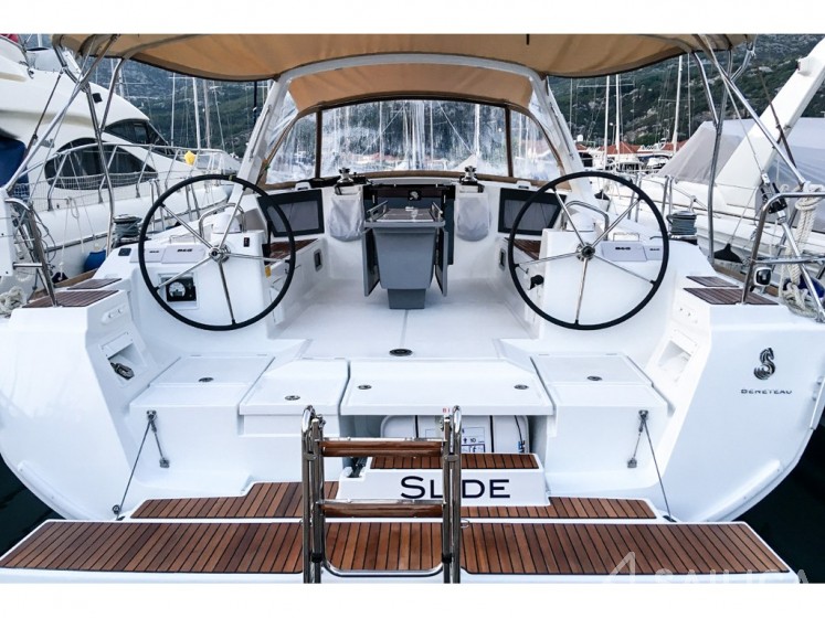 Oceanis 45 - Yacht Charter Sailica