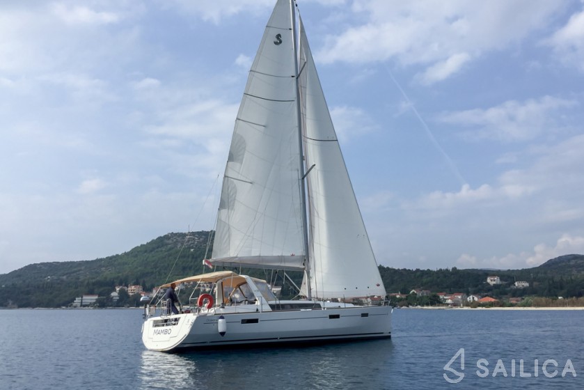 Oceanis 45 - Yacht Charter Sailica
