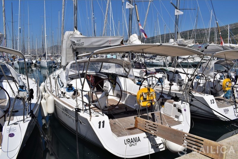 First 45 - Yacht Charter Sailica