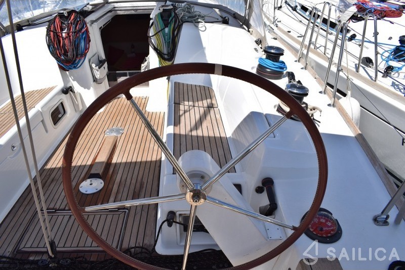 First 45 - Yacht Charter Sailica