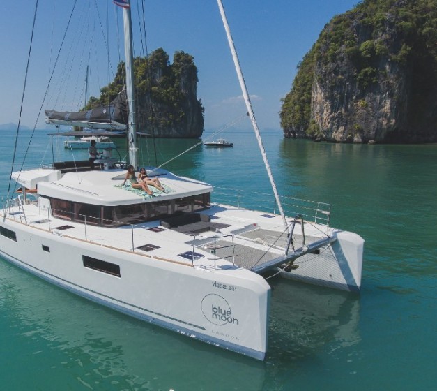 Lagoon 52F - Yacht Charter Sailica
