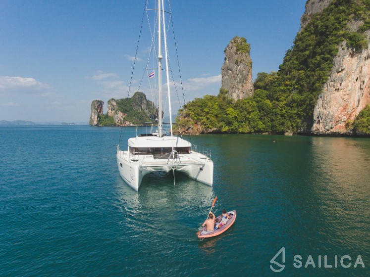 Lagoon 52F - Yacht Charter Sailica