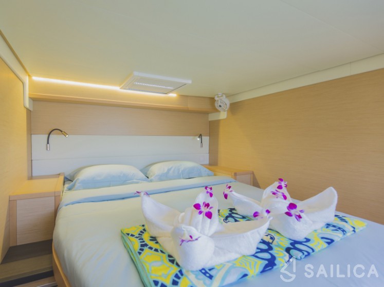 Lagoon 52F - Yacht Charter Sailica