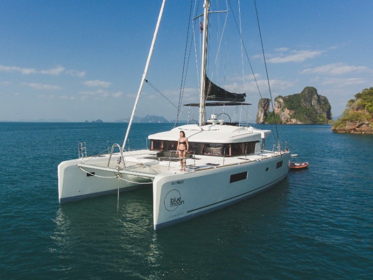 Lagoon 52F - Yacht Charter Sailica