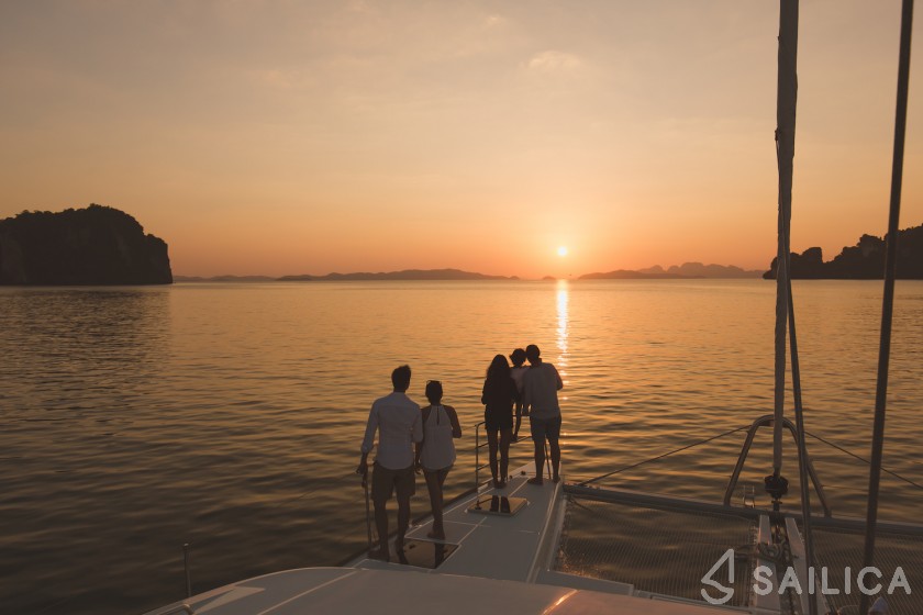 Lagoon 52F - Yacht Charter Sailica
