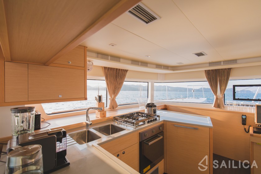 Lagoon 52F - Yacht Charter Sailica