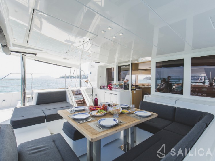 Lagoon 52F - Yacht Charter Sailica