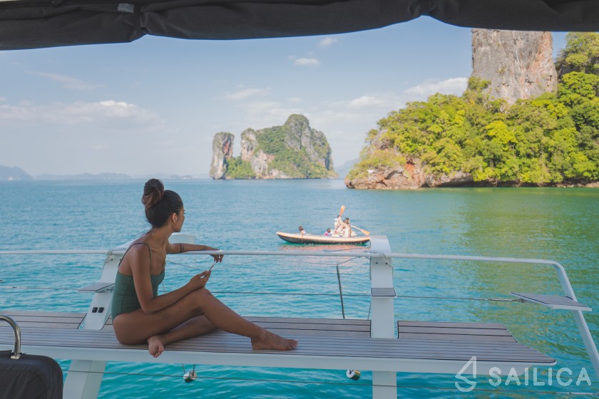 Lagoon 52F - Yacht Charter Sailica