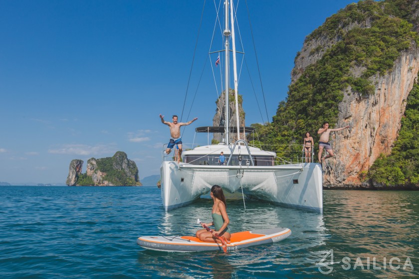 Lagoon 52F - Yacht Charter Sailica