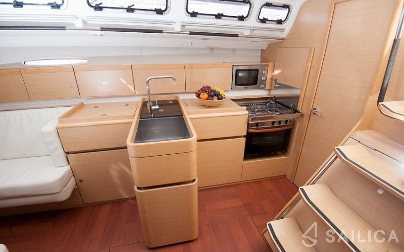 First 45 - Yacht Charter Sailica