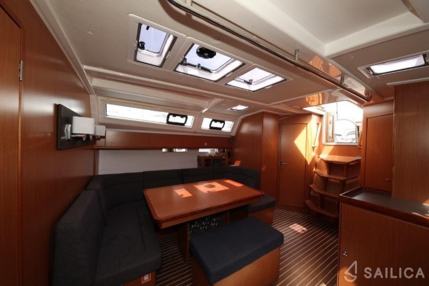 Bavaria 46 Cruiser - Yacht Charter Sailica