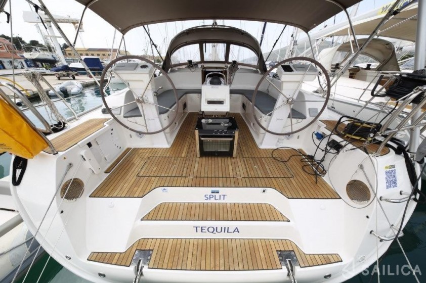 Bavaria 46 Cruiser - Yacht Charter Sailica