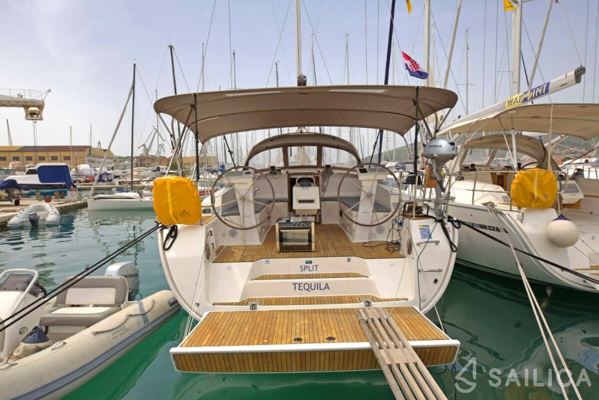 Bavaria 46 Cruiser - Yacht Charter Sailica