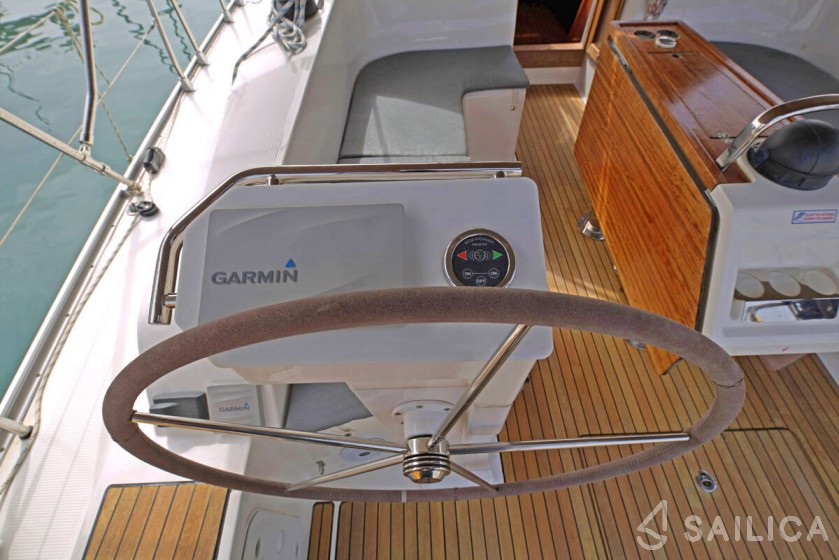 Bavaria 46 Cruiser - Yacht Charter Sailica