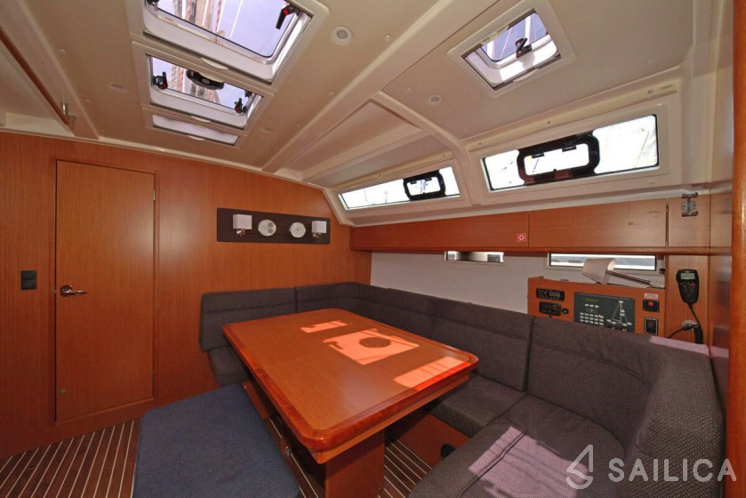 Bavaria 46 Cruiser - Yacht Charter Sailica