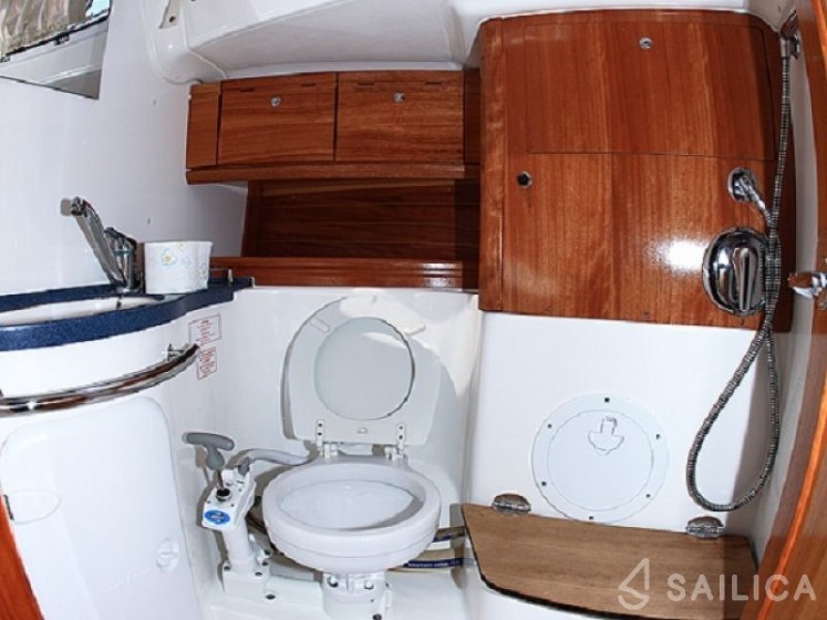 Bavaria 50 Cruiser - Yacht Charter Sailica