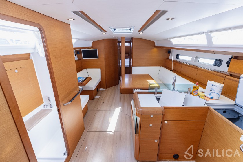 Sun Odyssey 449 - Yacht Charter Sailica